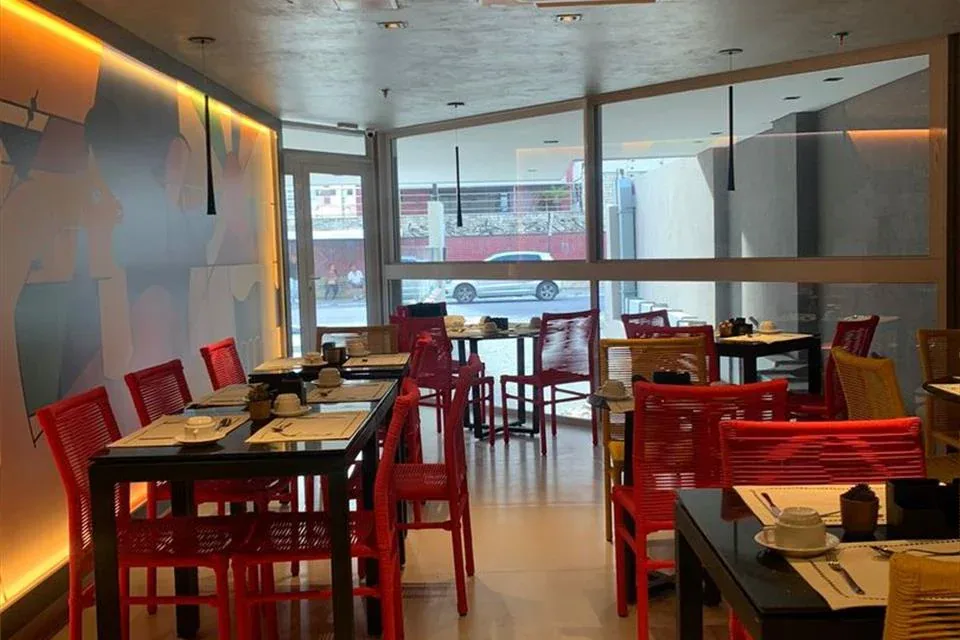 Place2You, Restaurante Food2Taste